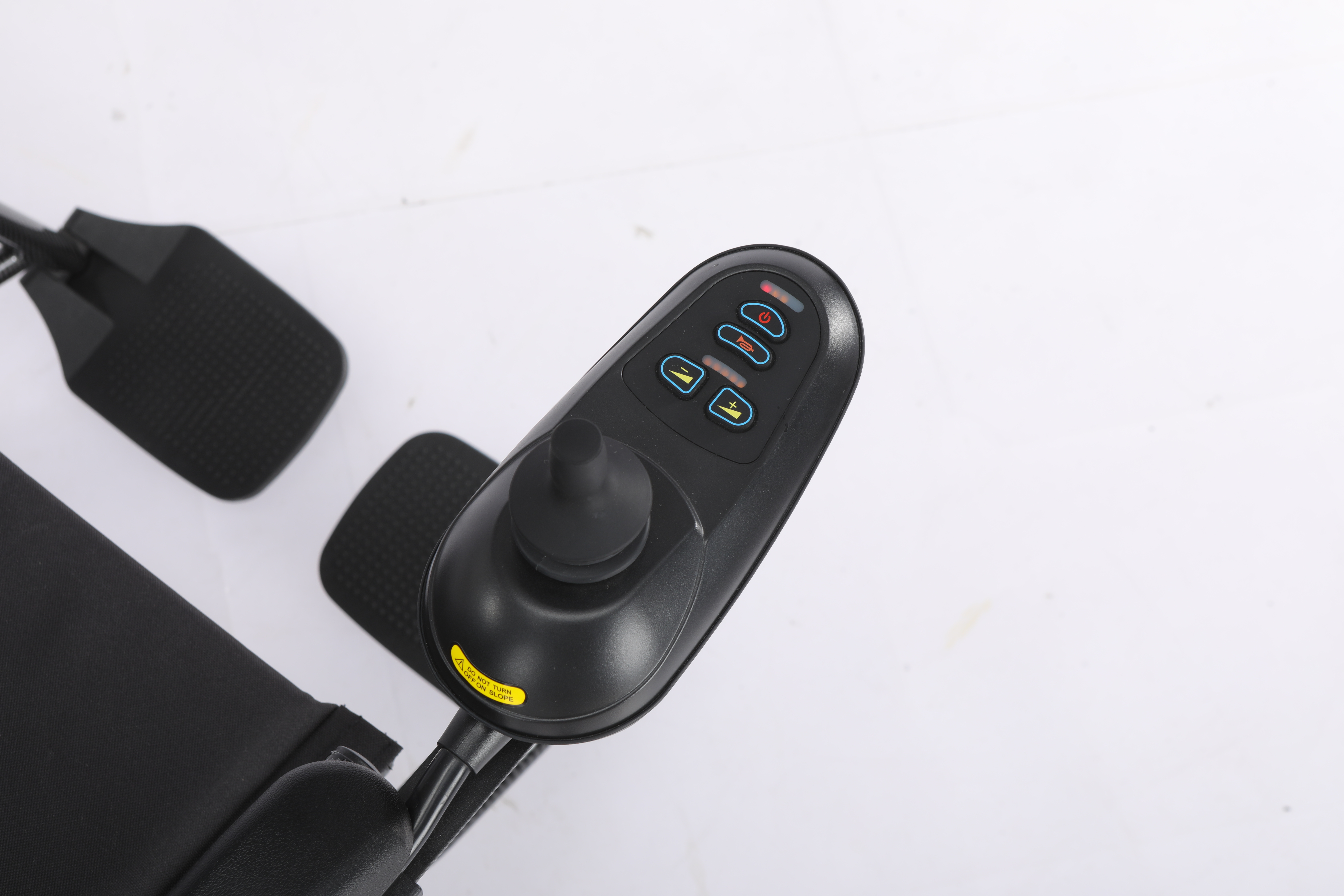 BME1906 Electric Wheelchairj oystick controller BME1906-360-degree-sensitive-joystick-controller-with-speed-indicator