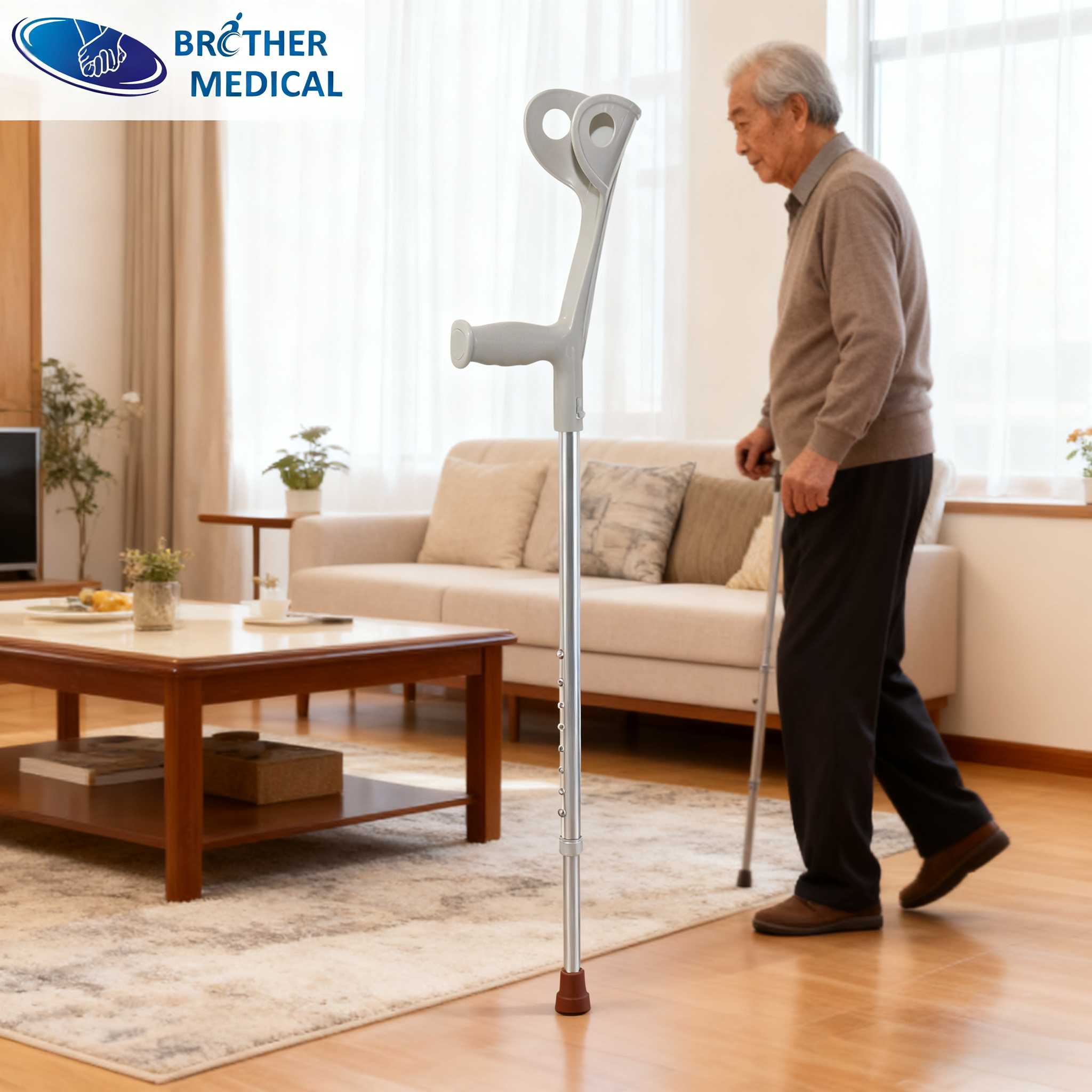 Elbow Crutch Elder People with Elbow Crutch